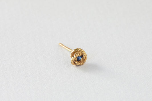 עגיל זהב קטן - קשר - ספיר