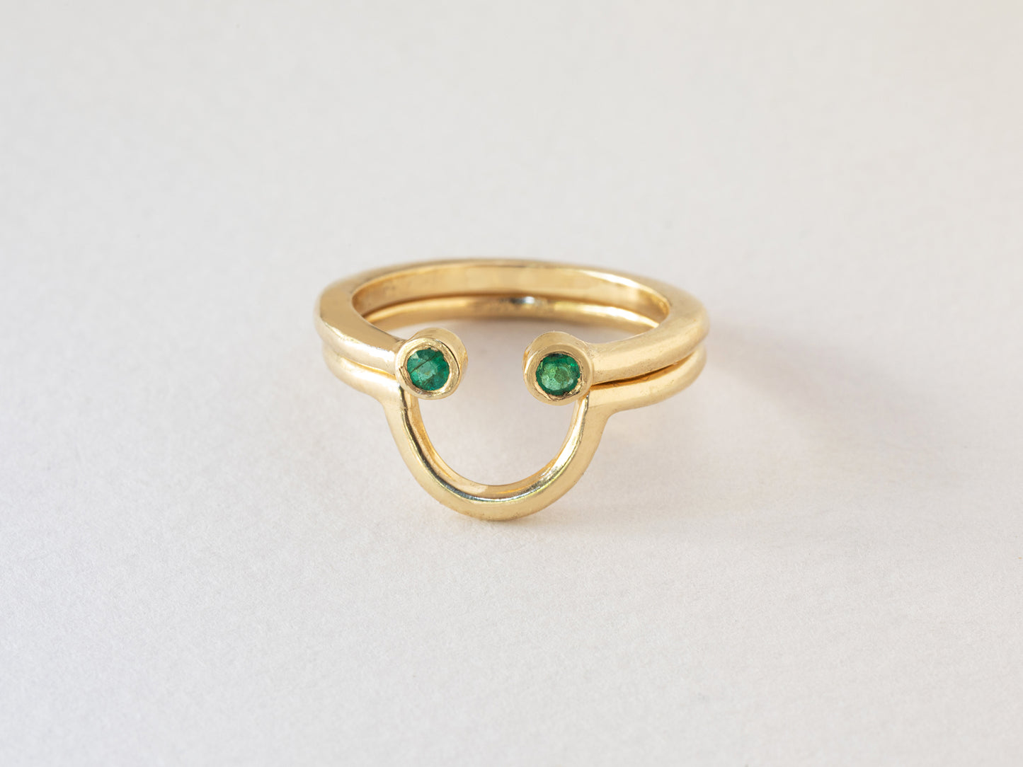 טבעת זהב - חיוך