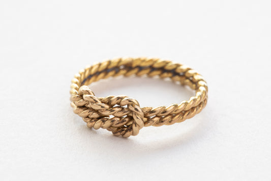 טבעת קשר זהב