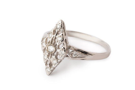 טבעת זהב לבן וינטאז׳ - אסתי - יהלומים