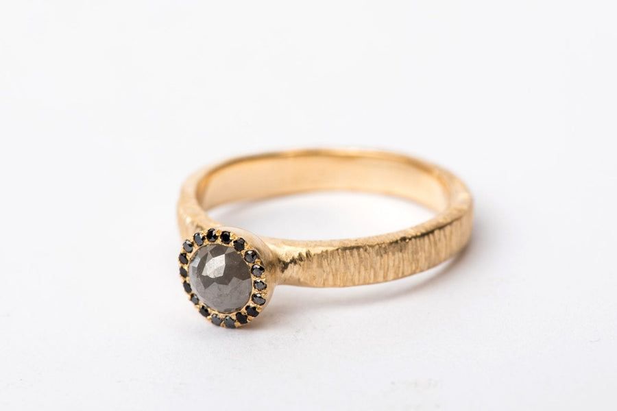 טבעת מון - יהלום גולמי