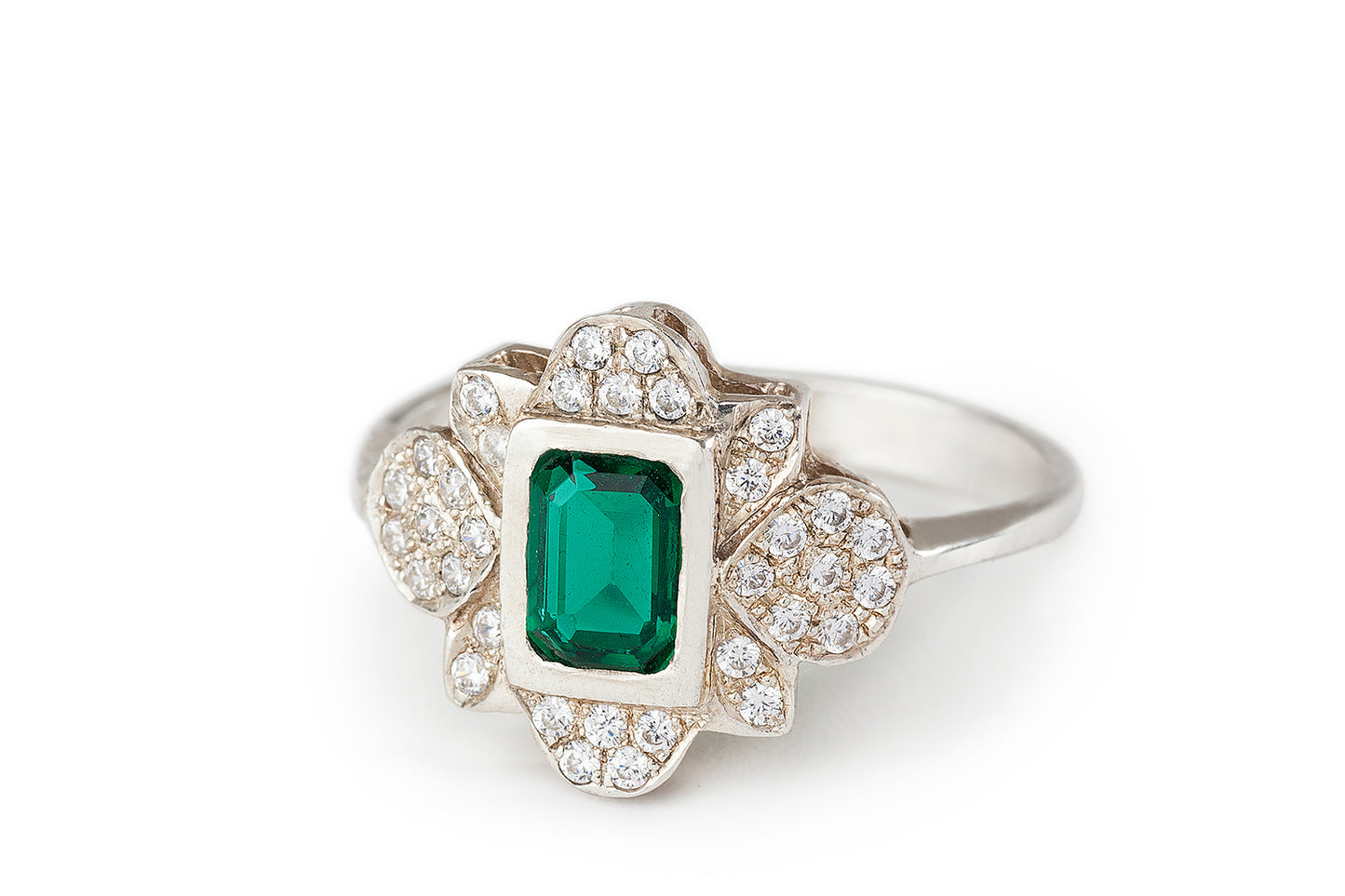 טבעת זהב וינטאג׳ - אלזה - אמרלד ויהלומים