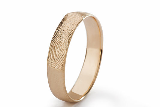 טבעת נישואים יחודית עם טביעתאצבע אישית. זהב 14 קראט