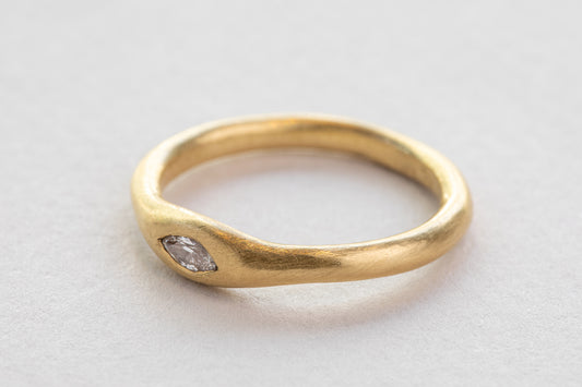 טבעת חותם זהב - מרקיזה - יהלום