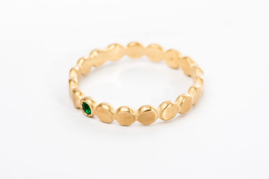 טבעת עיגולי זהב - אמרלד - בייבי מיני