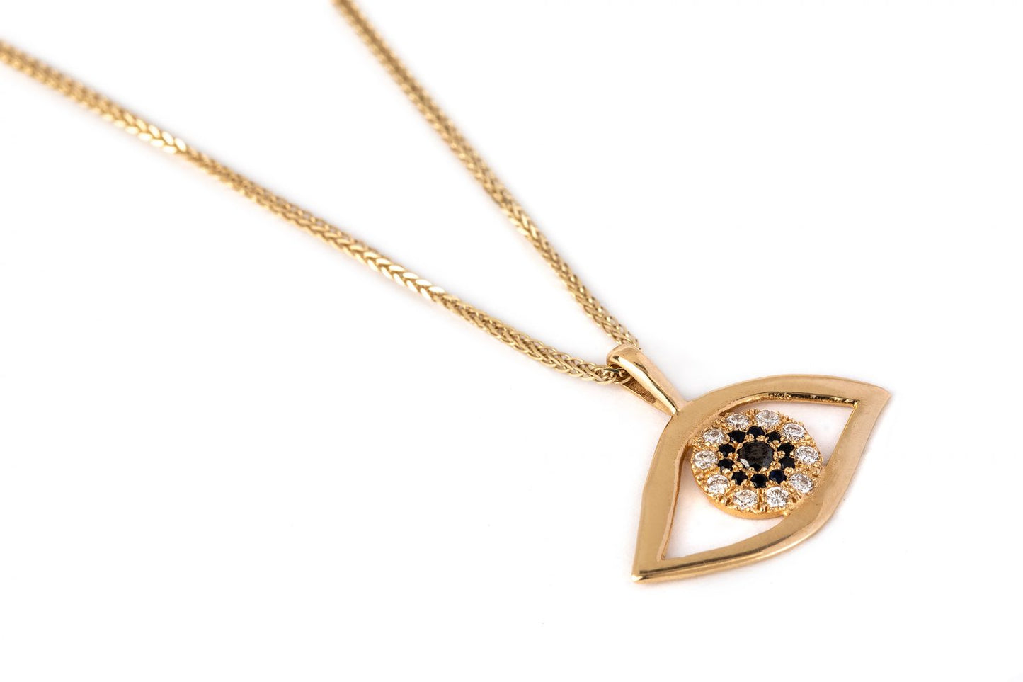 שרשרת קמע זהב עין  משובצת יהלומים לבנים ושחורים וספיר. תליון עין מיוחד א-סימטרי